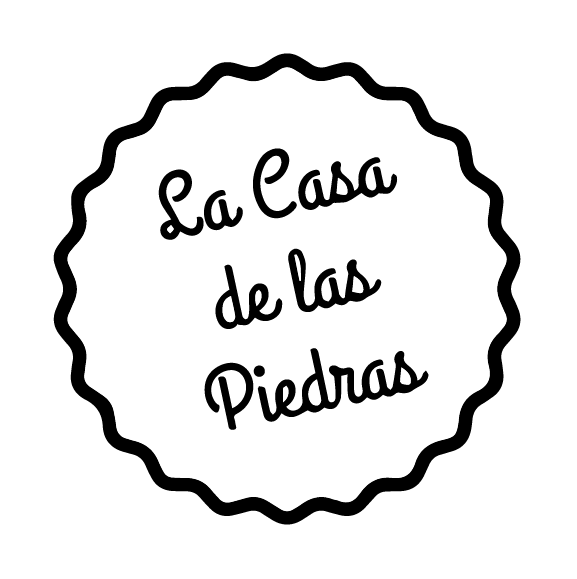 LA_CASA_DE_LAS_PIEDRAS_CON_FONDO